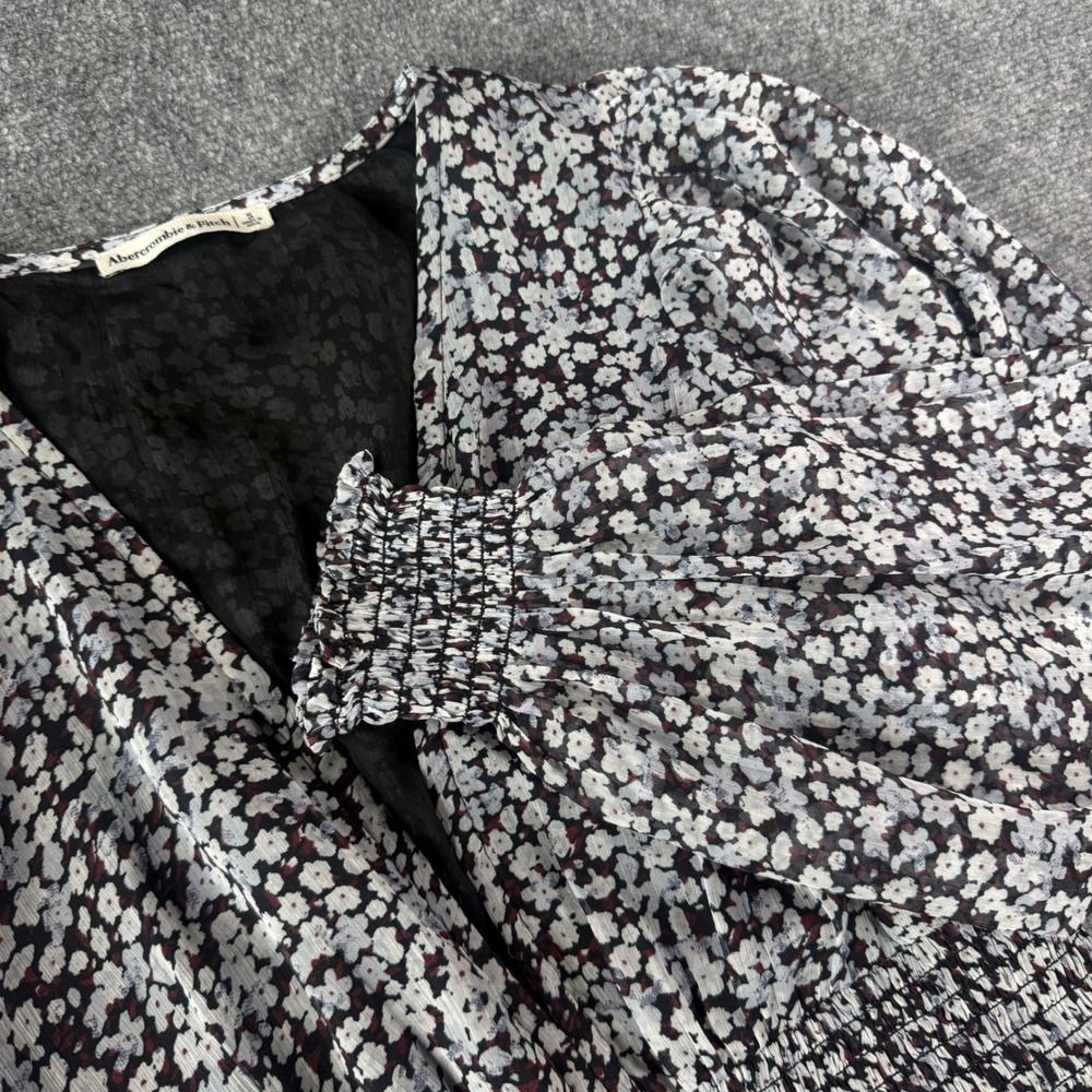 Abercrombie & Fitch Floral Smocked Blouse Small Black White Peplum Cottagecore